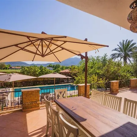 Kayaköy'de özel Havuzlu Muhafazakar Kaya