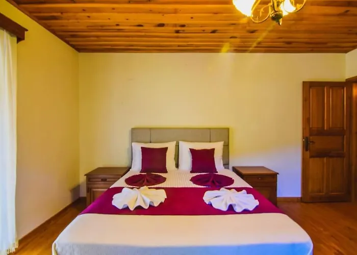 Villa Kayakoey'de Oezel Havuzlu Muhafazakar Kaya Fethiye