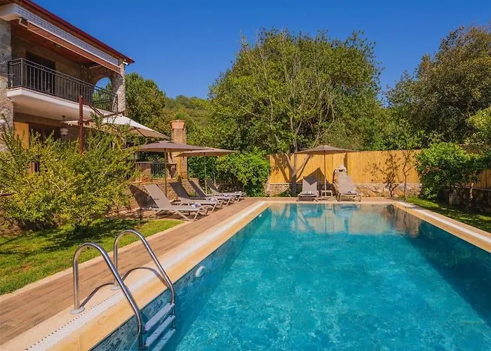 ヴィラ Kayakoey'de Oezel Havuzlu Muhafazakar Kaya *